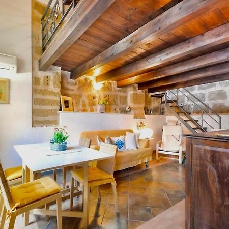 Alghero Old Town Apartment Steps To Sea And Scenic Ramparts Екстериор снимка