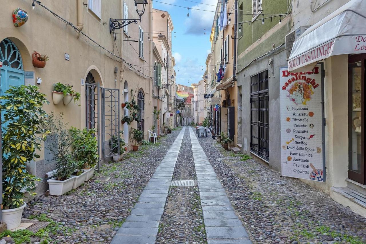 Alghero Old Town Apartment Steps To Sea And Scenic Ramparts Екстериор снимка