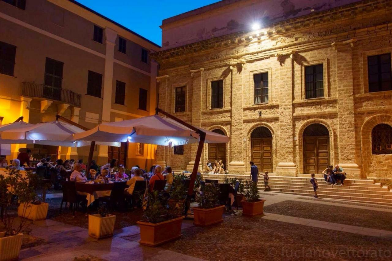 Alghero Old Town Apartment Steps To Sea And Scenic Ramparts Екстериор снимка