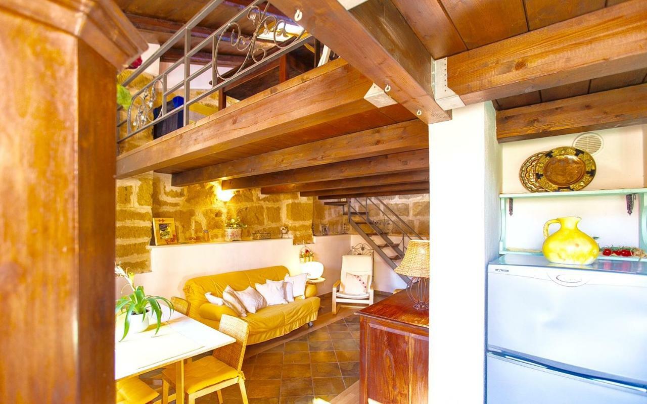 Alghero Old Town Apartment Steps To Sea And Scenic Ramparts Екстериор снимка
