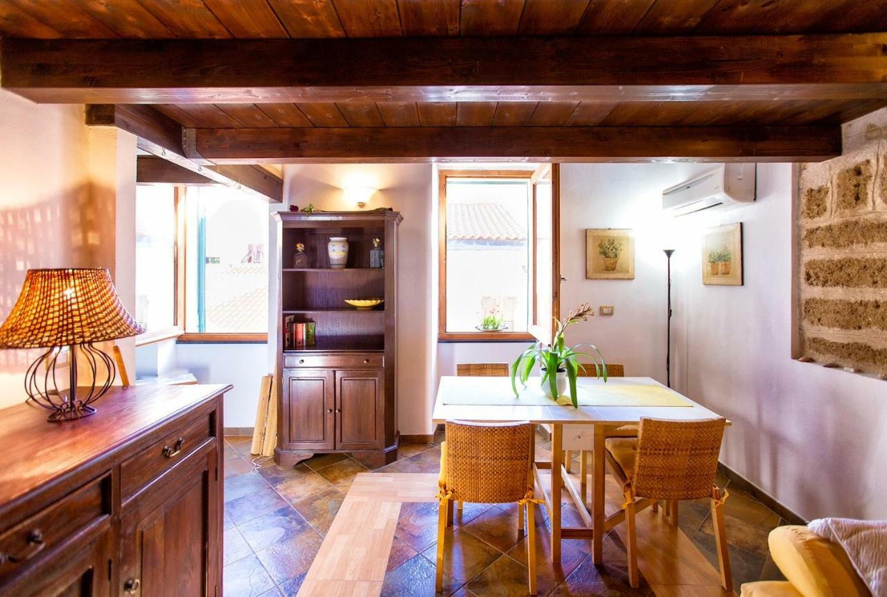 Alghero Old Town Apartment Steps To Sea And Scenic Ramparts Екстериор снимка